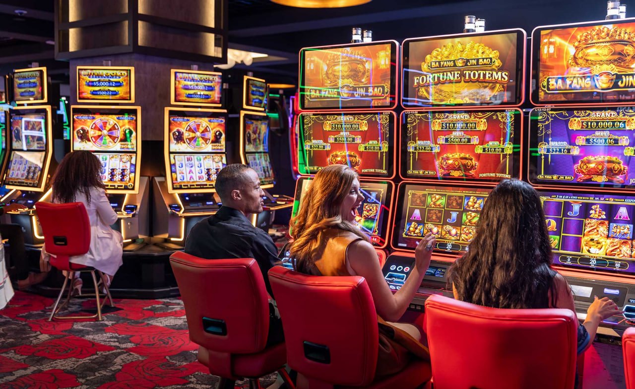 Hình ảnh trải nghiệm chơi cá cược bóng đá và casino trực tuyến trên nền tảng ab77 chất lượng cao
